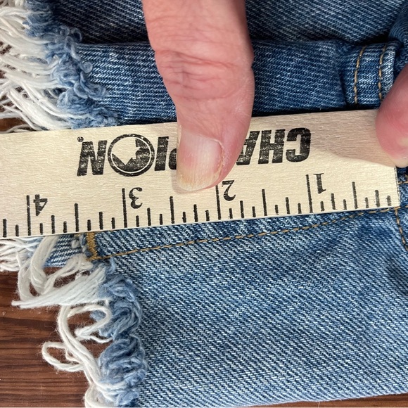 Zara high waisted button fly shorts size 2 - Picture 7 of 7